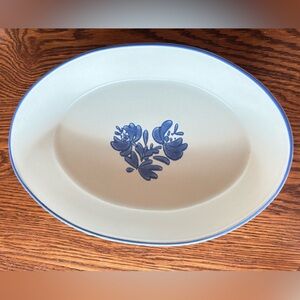 Vintage 1980’s Pfaltzgraff Yorktowne Oval Casserole Dish #241 - EUC